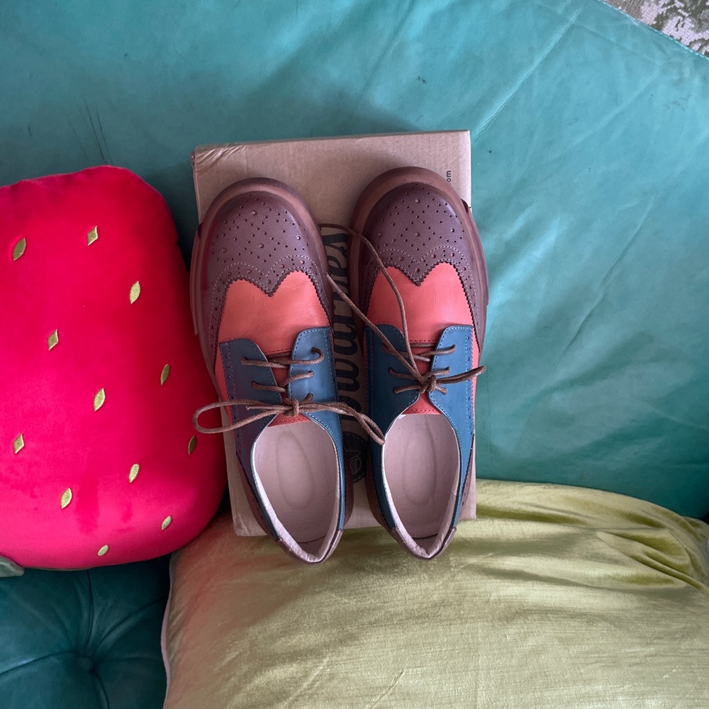 Dwarves Leather Oxford Shoes